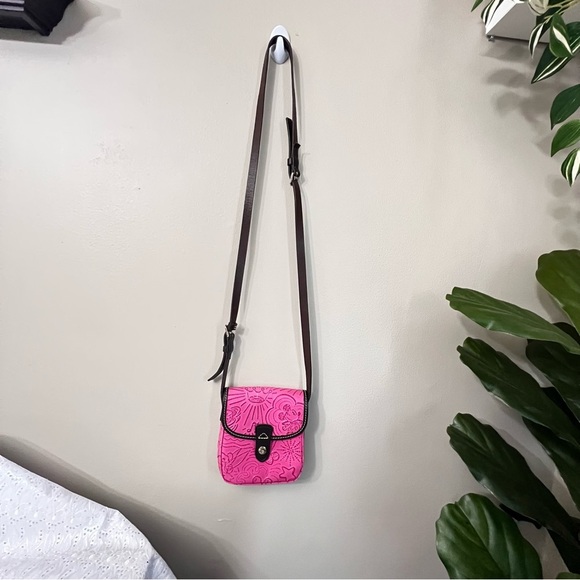 Disney Dooney & Bourke Sketch Pink Leather Small Crossbody Handbag - Picture 9 of 12